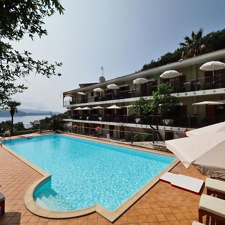 Bella Vista Hotel Studios & Apartments Parga Exterior photo