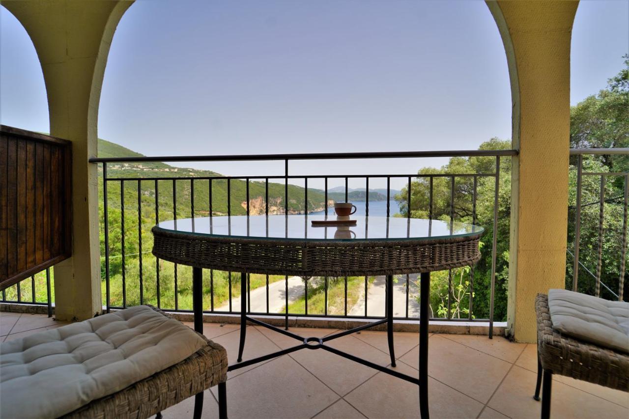 Bella Vista Hotel Studios & Apartments Parga Exterior photo