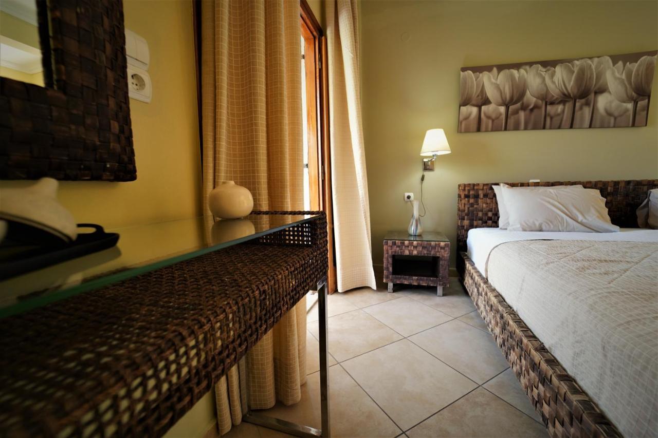 Bella Vista Hotel Studios & Apartments Parga Exterior photo