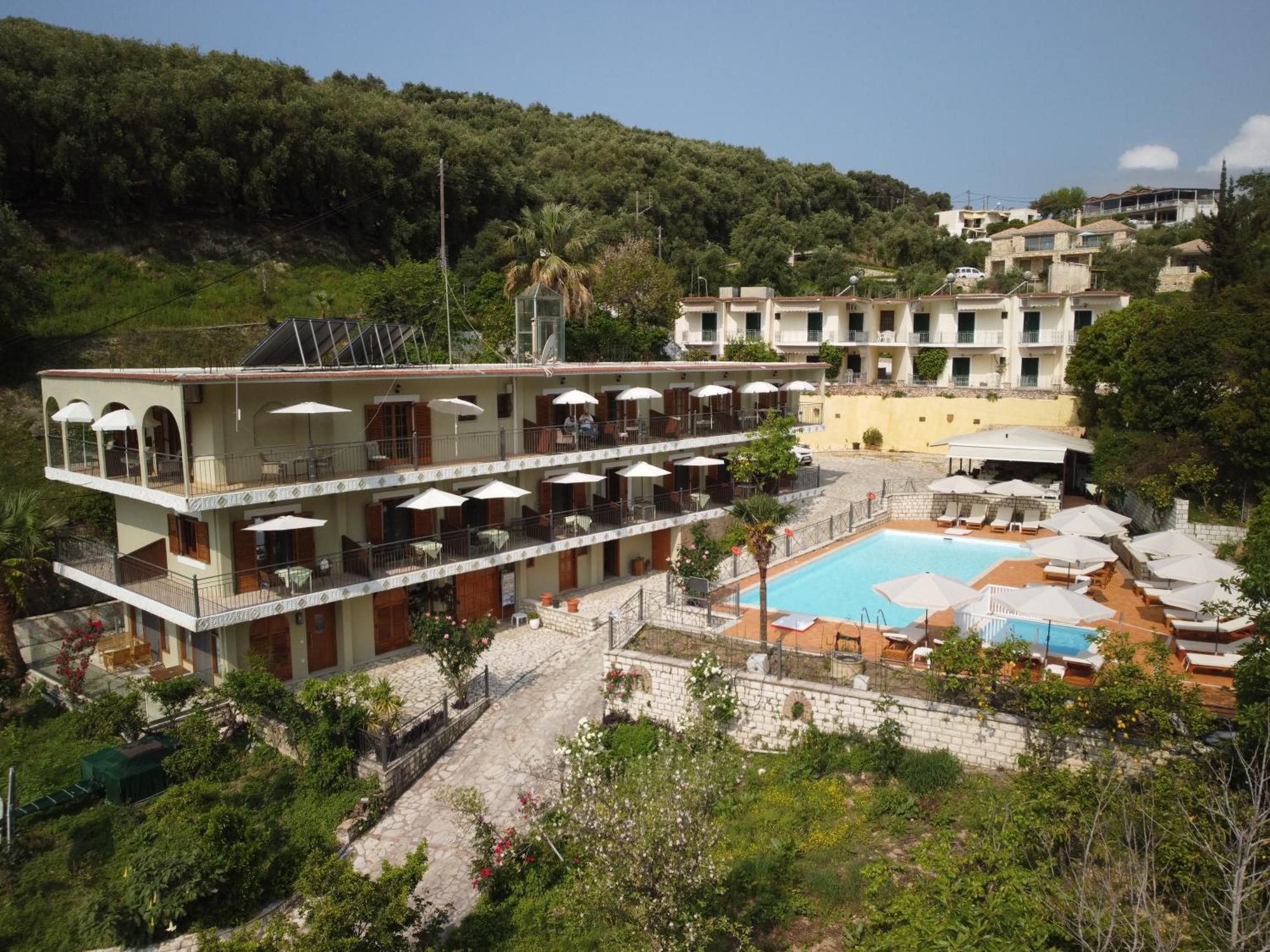 Bella Vista Hotel Studios & Apartments Parga Exterior photo
