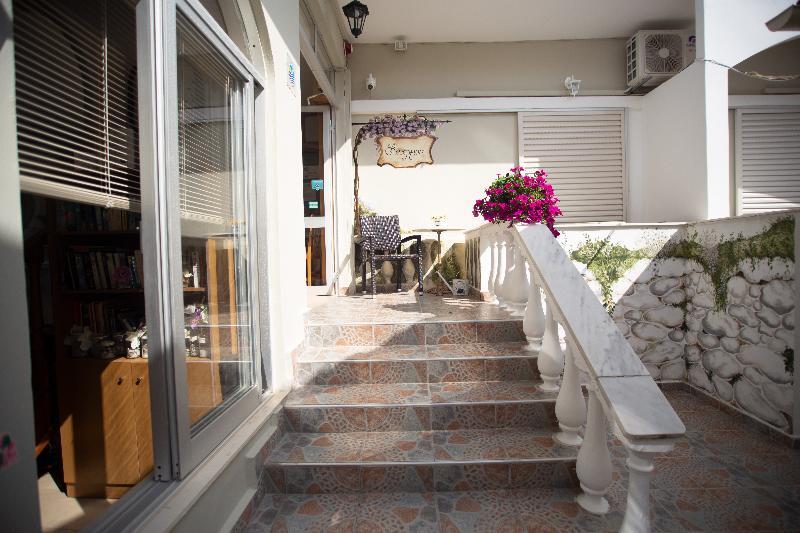 Bella Vista Hotel Studios & Apartments Parga Exterior photo