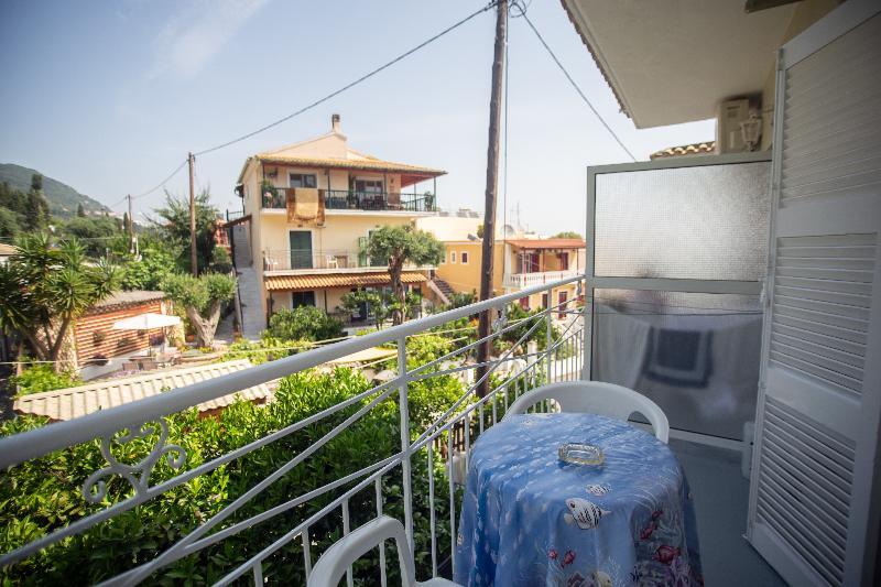 Bella Vista Hotel Studios & Apartments Parga Exterior photo