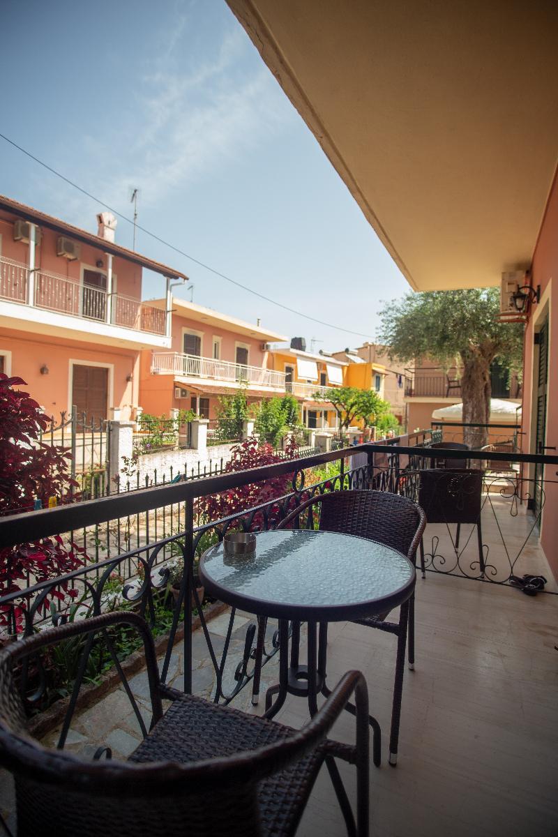 Bella Vista Hotel Studios & Apartments Parga Exterior photo