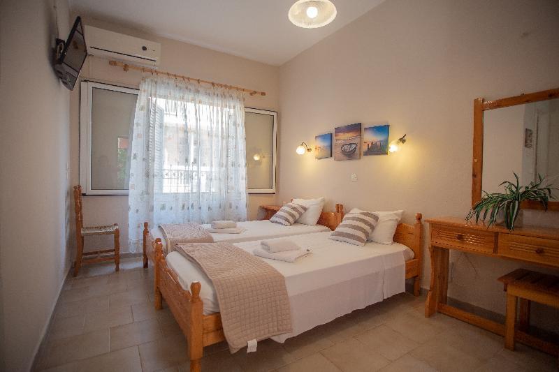 Bella Vista Hotel Studios & Apartments Parga Exterior photo